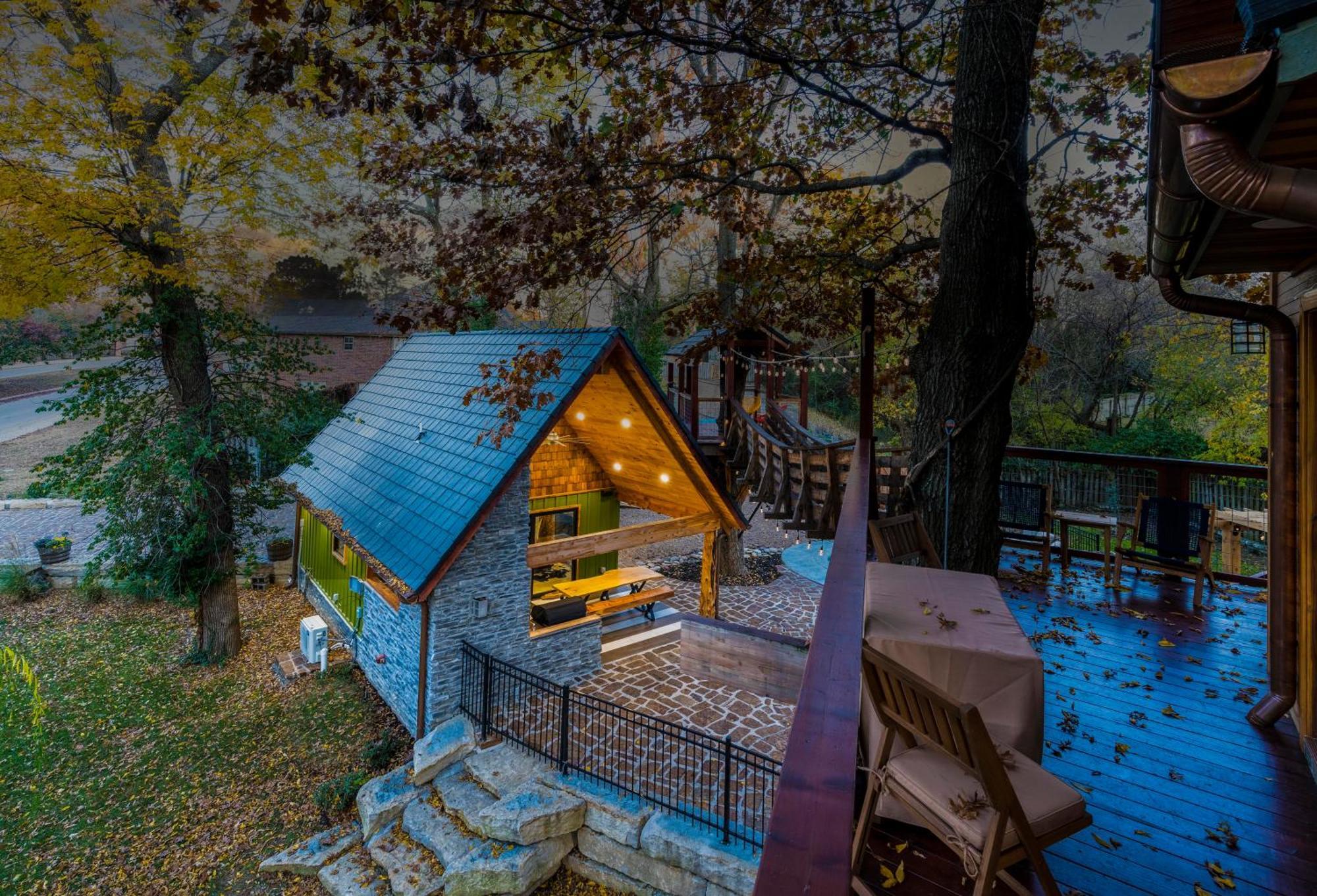 The Tree House In ベントンビル エクステリア 写真
